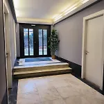 Chic In Apartment Bucharest