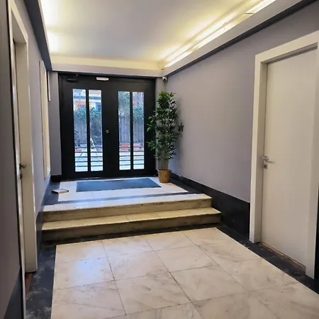 Chic In Apartament Bukareszt